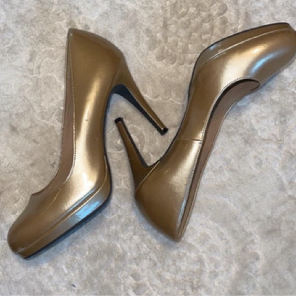 Christian Siriano Metallic Gold Heels